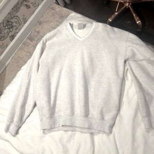 Aritzia crewneck grey size medium